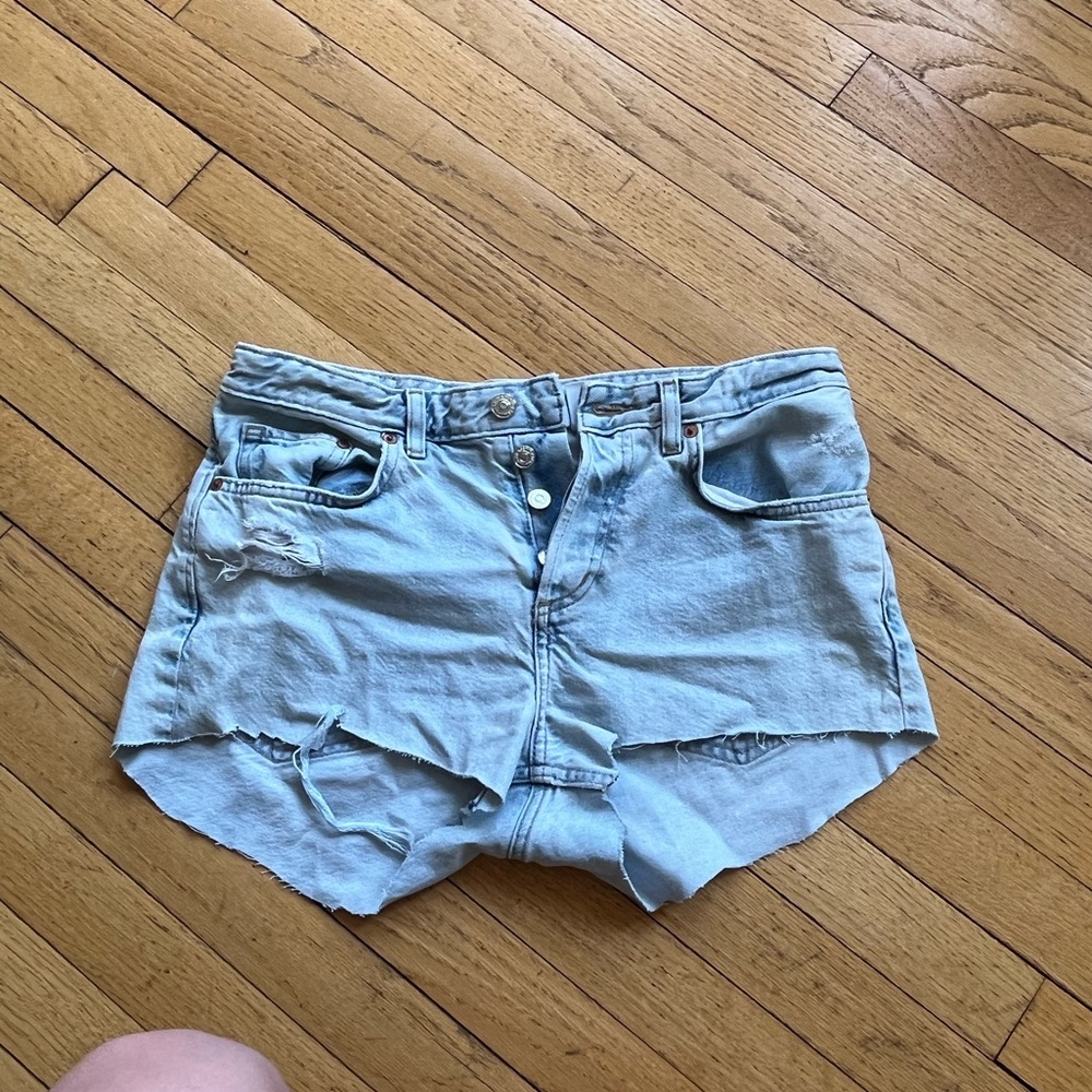 Boyfriend Jean Shorts Light Wash